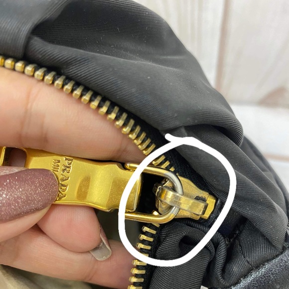 Authentic Prada Tessuto shoulder bag/HOBO. - Picture 6 of 12